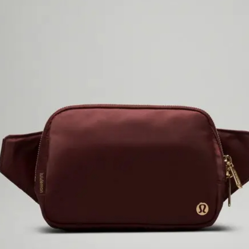 NWOT Lululemon Large Everywhere Belt Bag, *2L In Ganet & Rose Gold